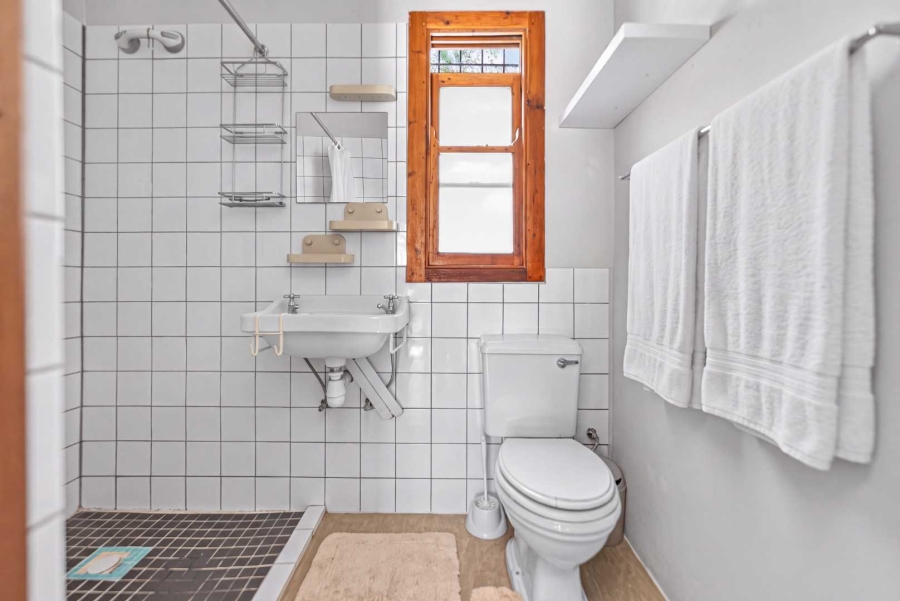 7 Bedroom Property for Sale in Oranjezicht Western Cape
